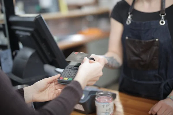How to Choose the Right Card Machine for Your Business